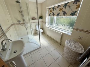 En Suite- click for photo gallery